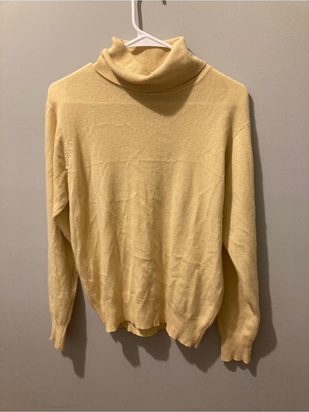 Belford 100% Cashmere Turtleneck Sweater Medium